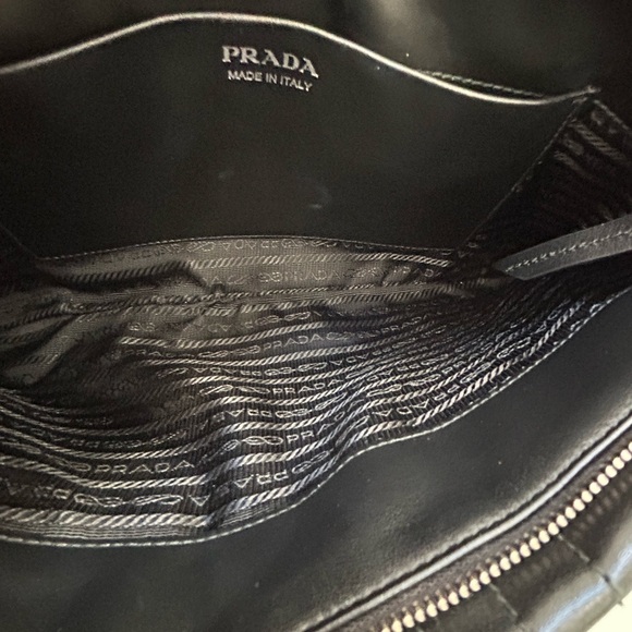 CHEVRON PRADA 2 WAY BAG -LARGE CLUTCH / CROSSBODY - Picture 14 of 16